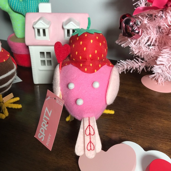 Target Spritz 2021 Poppy & Rowan Strawberry Valentine’s Day Birds  NWT! - Picture 9 of 10